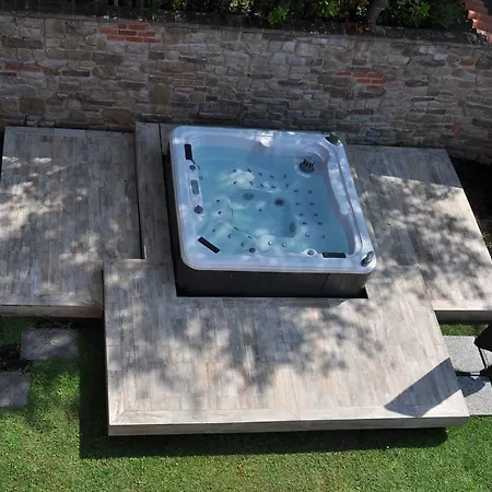 Villa Viila Arancio Seravezza