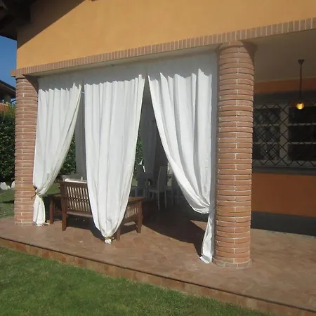 Viila Arancio Villa Seravezza