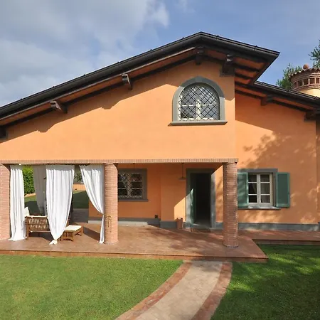 Villa Viila Arancio *